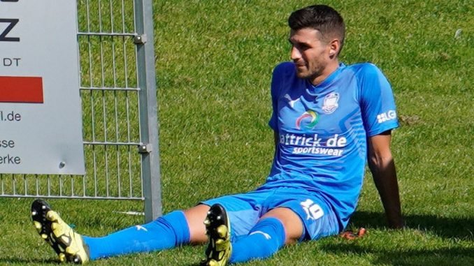 Marcello Meyer, hier noch im Trikot von Phönix Lübeck, ist nun fest Coach beim SV Curslack-Neuengamme. (Archivfoto: Lobeca/Röder)