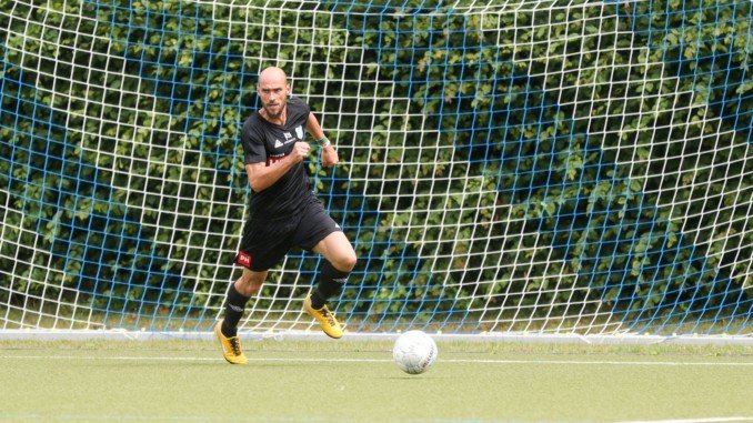 Für Daniel Brückner und den Niendorfer TSV geht es am Freitag in der Meisterrunde los. Der NTSV ist zu Gast bei Concordia. (Archivfoto: Lobeca/Homburg)
