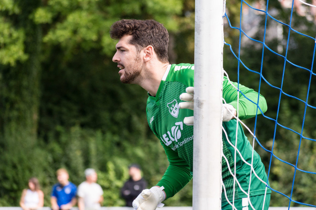 Gianluca Babuschkin rettete dem SV Curslack-.Neuengamme in der Nachspielzeit einen Punkt bei Concordia. (Foto: Lobeca/Seidel)