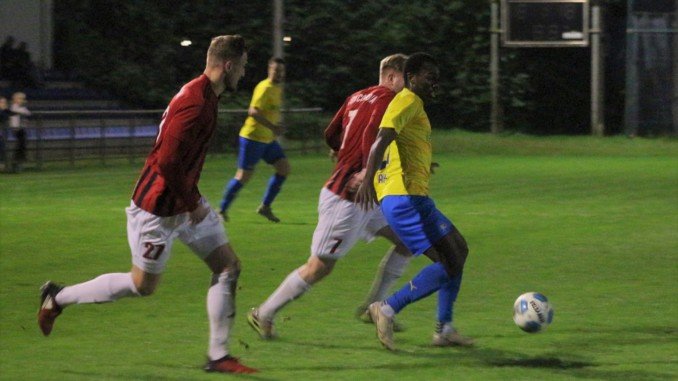 Sowohl für Ole Boock und den WTSV Concordia wie auch für Aristene Akame und BU stehen wichtige Spiele. (Archivfoto: Lobeca/Knothe)