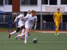 Nach 32 Jahren ist TuRa Harksheide zurück in der höchsten Landesklasse. Dort wollen Yannick Fischer und sein Team mit Offensivfußball überzeugen. (Foto: Lobeca/Homburg)