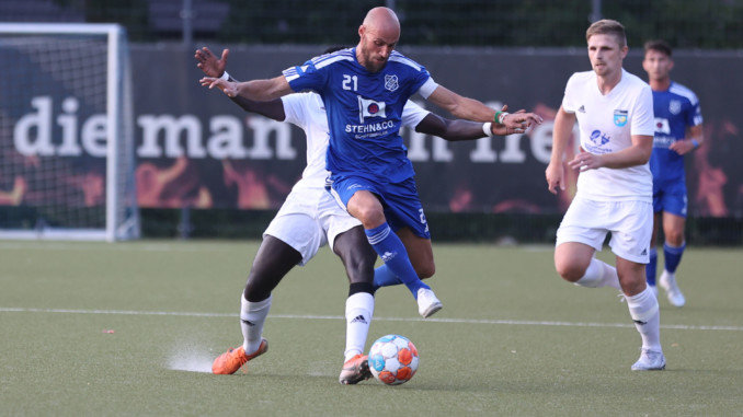 Zwei Siege in Folge feierte der Niendorfer TSV zuletzt. Nun wartet auf Daniel Brückner und Co. der Sputzenreiter. (Foto: Lobeca/Homburg)