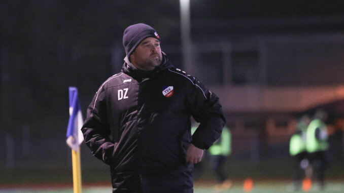 Zum Abschied das Double? Der TSV Sasel arbeitet für seinen Trainer Danny Zankl daran. (Foto: Lobeca/Homburg)