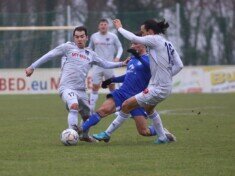 Viel Kampf, viel Krampf gab es zwischen TuS Dassendorf und TuRa Harksheide zu sehen. Am Ende gewinnt der Meister aber verdient und verteidigt Platz zwei. (Foto: Lobeca/PFaff)