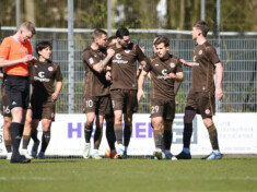 Die U23 des FC St. Pauli hatte in den letzten Wochen viel zu jubeln - gerettet ist man noch nicht. Das kann Auswirkungen auf die Oberliga haben. (Foto: Lobeca/Seidel)
