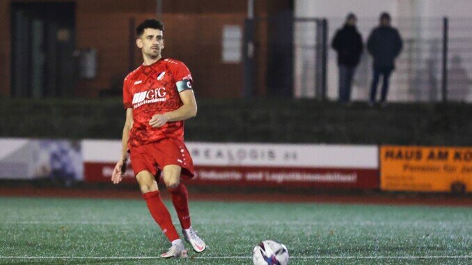 Der Kapitän geht voran: Samuel Hosseini ist einer von zwölf Vertragsverlängerungen beim TSV Sasel. (Foto: Lobeca/Homburg)