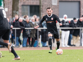 Ein Tor, eine Vorlage: Albin Bektesi war der entscheidende Mann für den FC Türkiye beim Coup in Dassendorf. (Foto: Lobeca/Seidel)