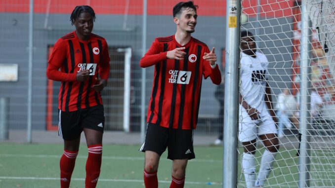 Gut lachen hart Muhamed Ajruli: wie im Pokal traf der Concordia-Spieler gegen Düneberg und durfte diesmal den Dreier feiern. (Foto: Lobeca/Pfaff)