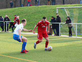 Für Sameul Scharf und den Rostocker FC beginnt das neue Jahr mit drei Testspielen. (Archivfoto: Lobeca/Knothe)