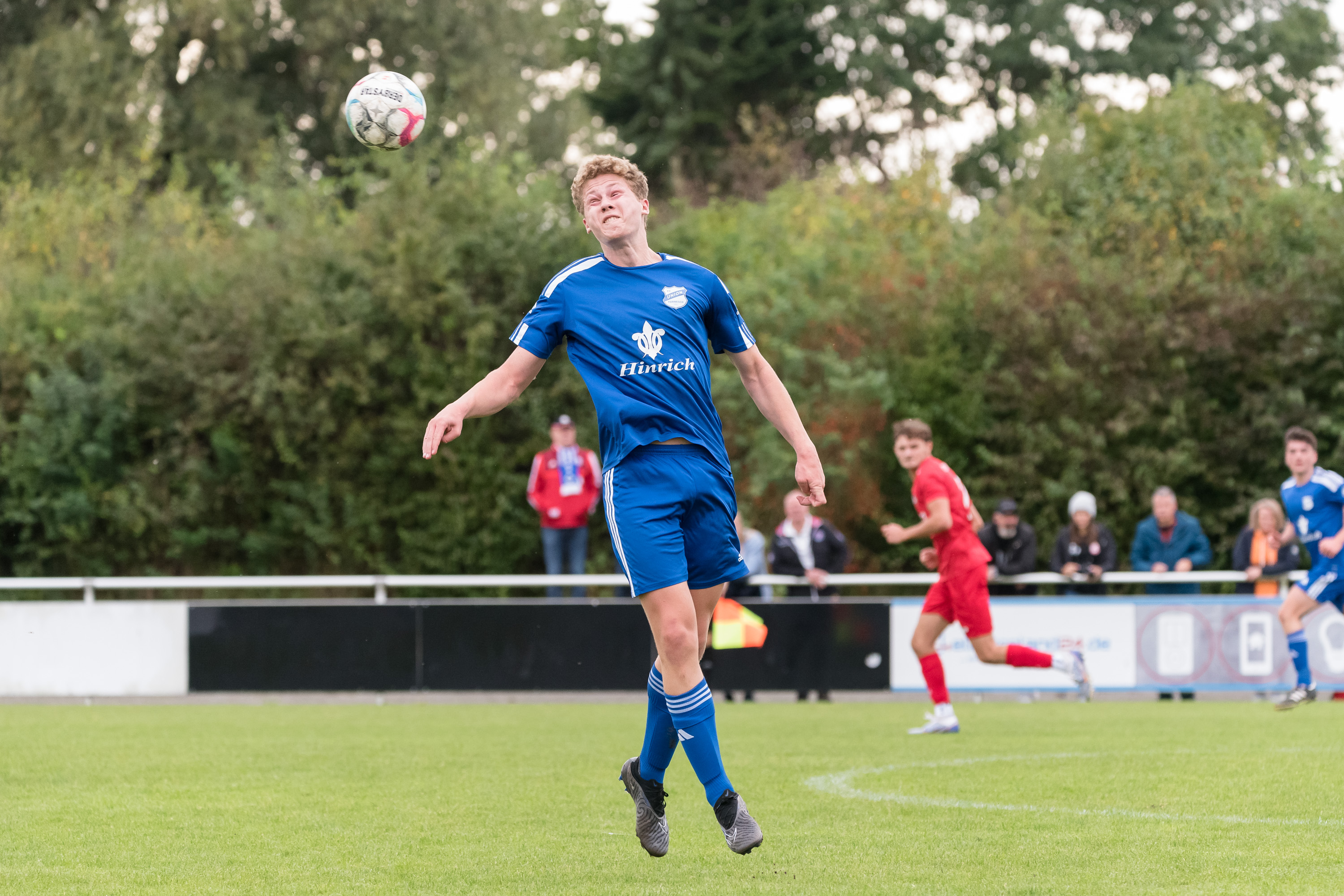 Tornesch lebt noch: dank Piet Scobel gewinnen die Eisernen ihr Heimspiel. (Archivfoto: Lobeca/Seidel)