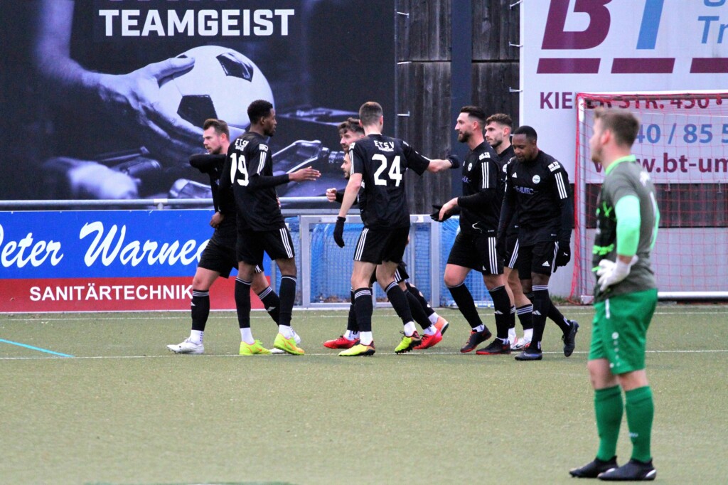 Jubel beim ETSV: der 1:0-Sieg in Dassendorf sichert Rang drei. (Archivfoto: Niklas Runne)