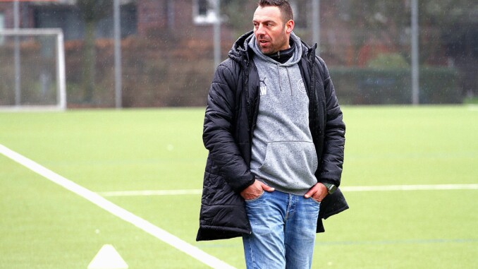 Getrennte Wege am Silberberg: André Wengorra ist kein Trainer beim Düneberger SV mehr. (Foto: Niklas Runne)