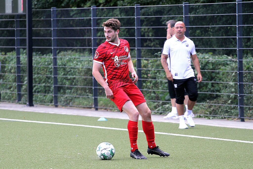 Leon Mundhenk ist einer der etablierten Spieler, die Billstedt erhalten bleiben. (Foto: Lobeca)