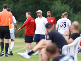 Özden Kocadal und TuS Dassendorf sind beim FC Süderelbe gefordert. (Foto: Lobeca/Pfaff)