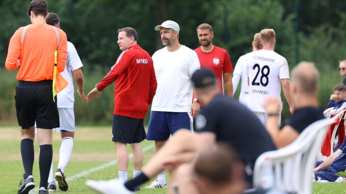 Özden Kocadal und TuS Dassendorf sind beim FC Süderelbe gefordert. (Foto: Lobeca/Pfaff)