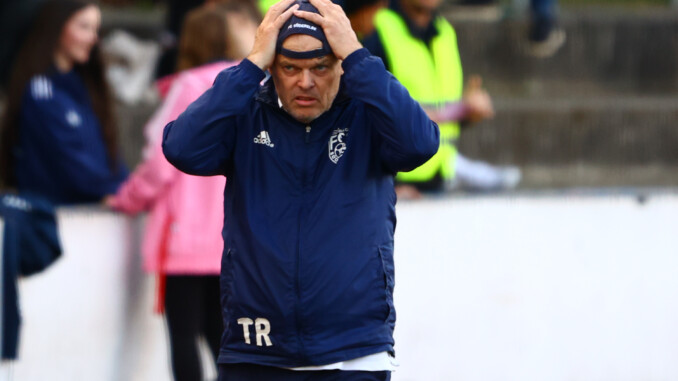 Aufpassen in Süderelbe: nur noch sechs Punkte trennen den FCS und der mögliche, erste Abstiegsplatz. (Foto: Lobeca/Homburg)