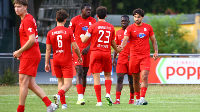 Der Eimsbütteler TV jubelt über den Sieg beim ETSV. (Archivfoto: Lobeca/Homburg)