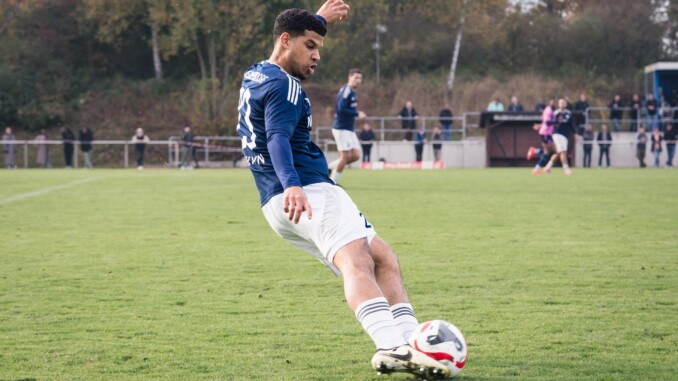 Das Lazarett bei TuS Dassendorf lichtet sich so langsam: Jordan Brown stand im Pokal erstmals im Kader. (Archivfoto: Lobeca/Seidel)