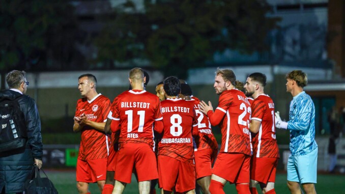 Jubel in Billstedt: gegen TuS Dassendorf gelang Vorwärts-Wacker ein später Überraschungserfolg. (Archivfoto: Lobeca/Homburg)