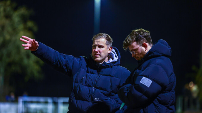 Stolpergefahr: Jan-Philipp Rose und der ETSV sollten vor Paloma gewarnt sein. (Foto: Lobeca/Homburg)