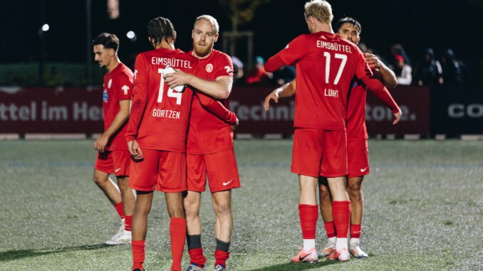 Der Eimsbütteler TV darf sich über einen knappen Sieg und die Spitze freuen. (Archivfoto: Lobeca/Rohlfs)