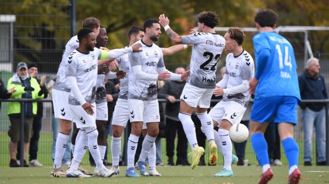 Der ETSV jubelt über den nächsten Heimsieg. (Archivfoto: Lobeca/Seidel)