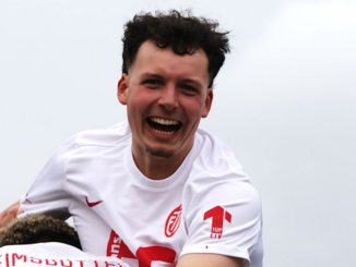 Jubel beim Eimsbütteler TV: der ETV verteidigt die Spitze in Buchholz. (Foto: Ingo Brussolo)