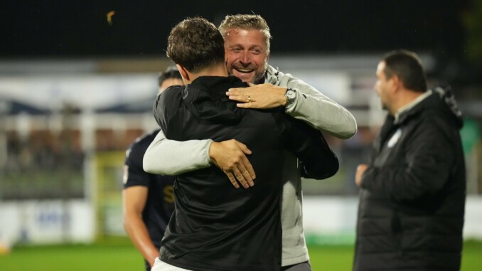 Hakan Karadiken und Oliver Zapel wollen mit TuS Dassendorf in die Regionalliga. (Foto: Lobeca/Haase)
