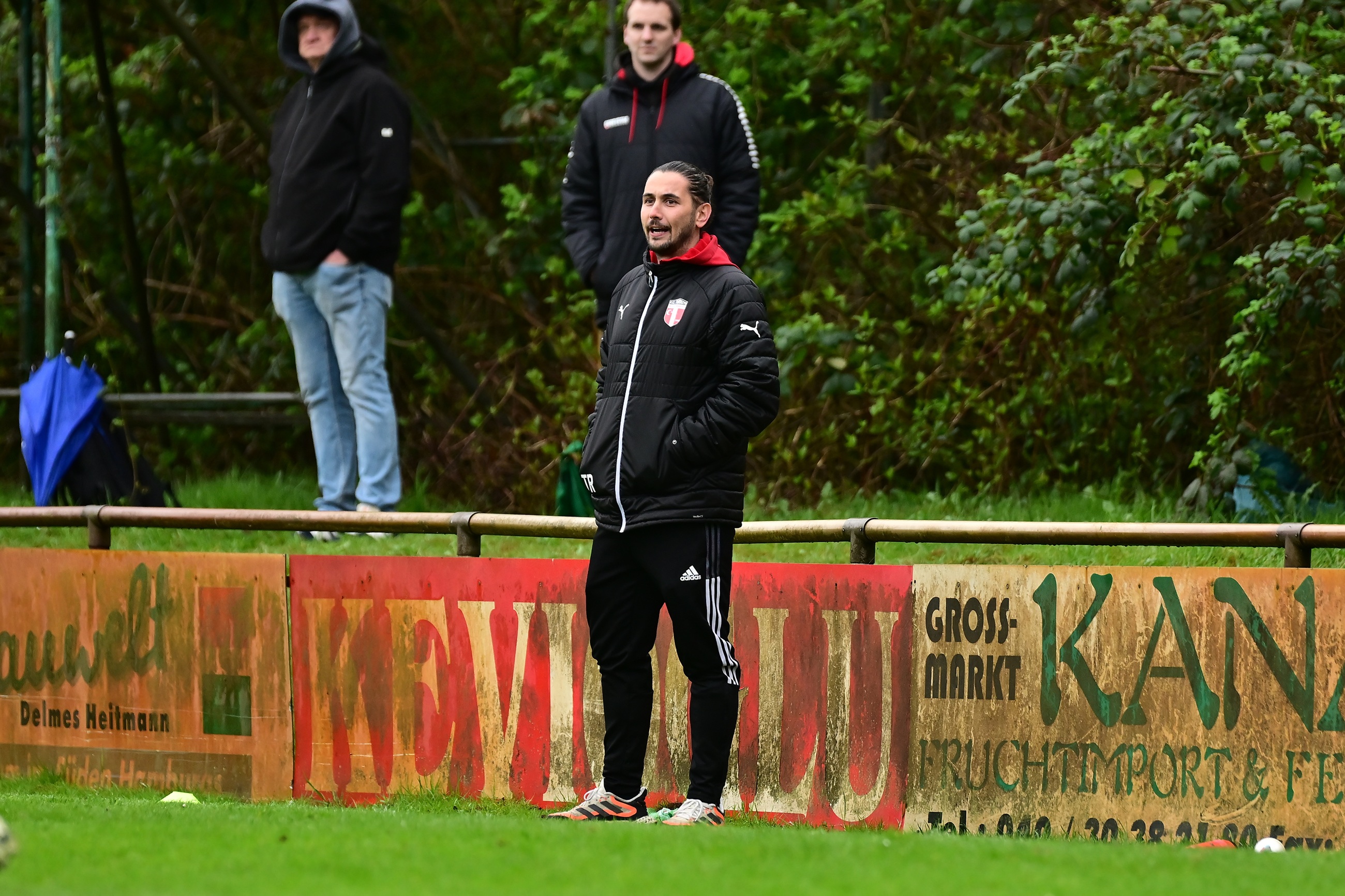 Tolga Odabas benötigt mit seinem FC Türkiye dringend drei Punkte. (Foto: Lobeca/Schlikis)