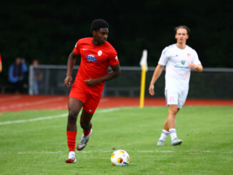 Auch dank eines Treffers von Olayisoye siegt der ETV und behält vorerst die Tabellenführung. (Archivfoto: Lobeca/Homburg)