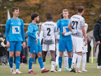 Der ETSV (in weiß) ist beim Topspiel gegen den ETV gefordert, Paloma muss zum HEBC. (Foto: Lobeca/Seidel)