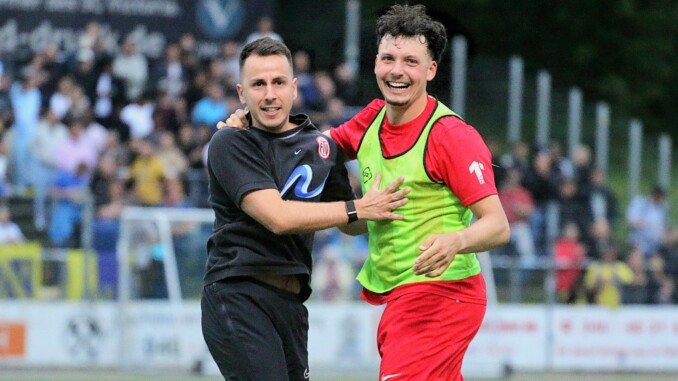 Jubel beim ETV: die Eimsbütteler besiegten Todesfelde verdient. (Foto: Niklas Runne)